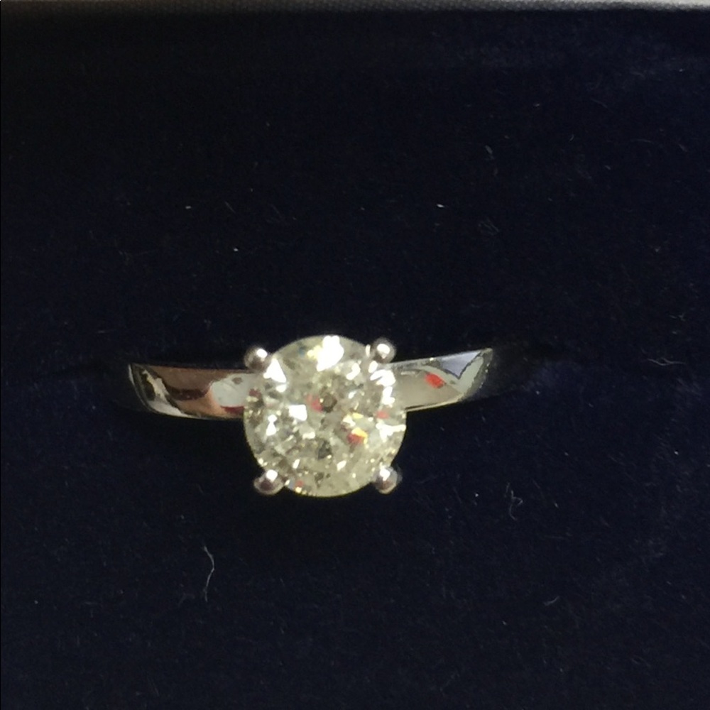 1.02 carat solitaire white gold